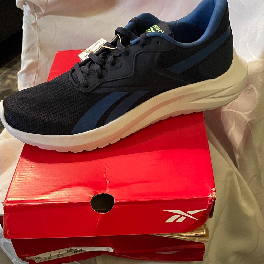 Reebok Men's NavyBlue with a touch of royal blue Athletic Shoes